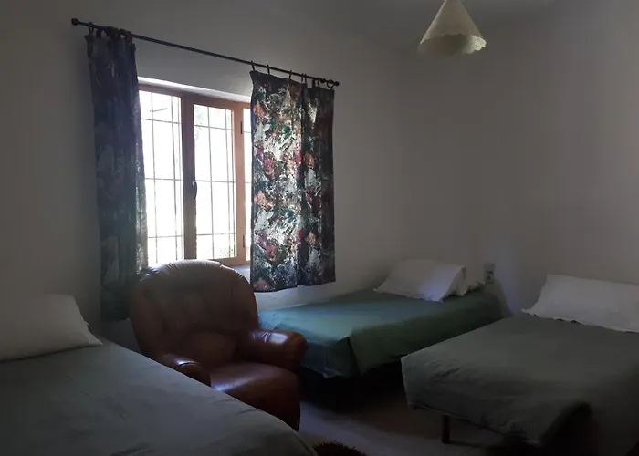 Alojamento de Acomodação e Pequeno-almoço Kapxhiu *